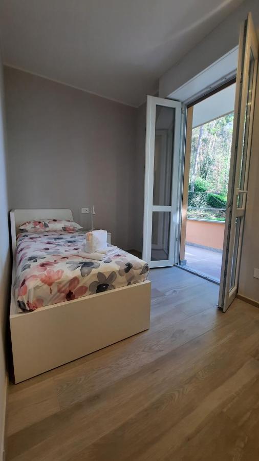 La Casa Di Giulia - Holiday Home Ranco Buitenkant foto